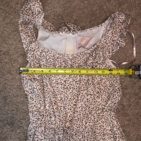 Gal Meets Glam NWT Rue Ruffle Pearl Floral Jumpsuit, Size 2, MSRP $138 - Picture 9 of 11